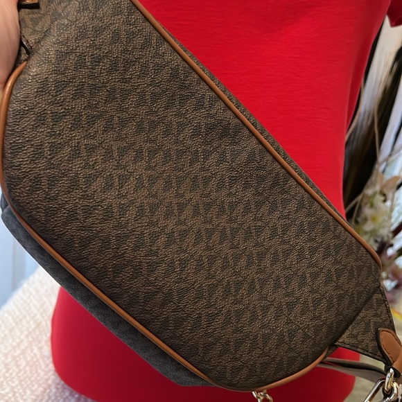 Michael Kors Belt Bag - Picture 6 of 9